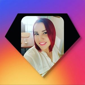 Meet your Posher, Beatriz